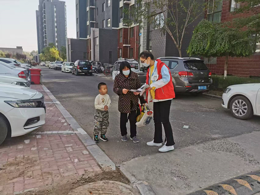 1762067409230050.jpg 西城街道宝山仕家“情满九月九 同乐重阳节”活动照片1_副本.jpg