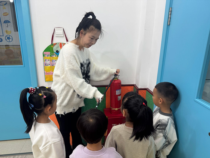 1763597861679979.jpg FB42E5FF357D8CC1381B4CC3BA8625A6.jpg