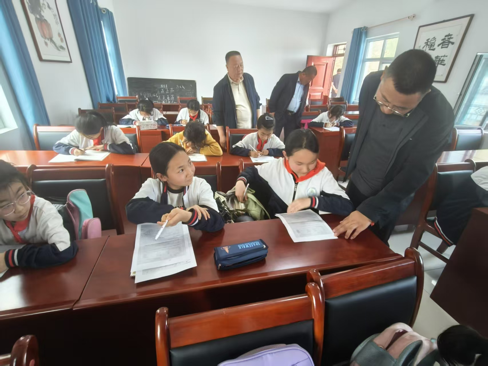 1764208025590651.jpg 微信图片_20251024104439_4_97.jpg