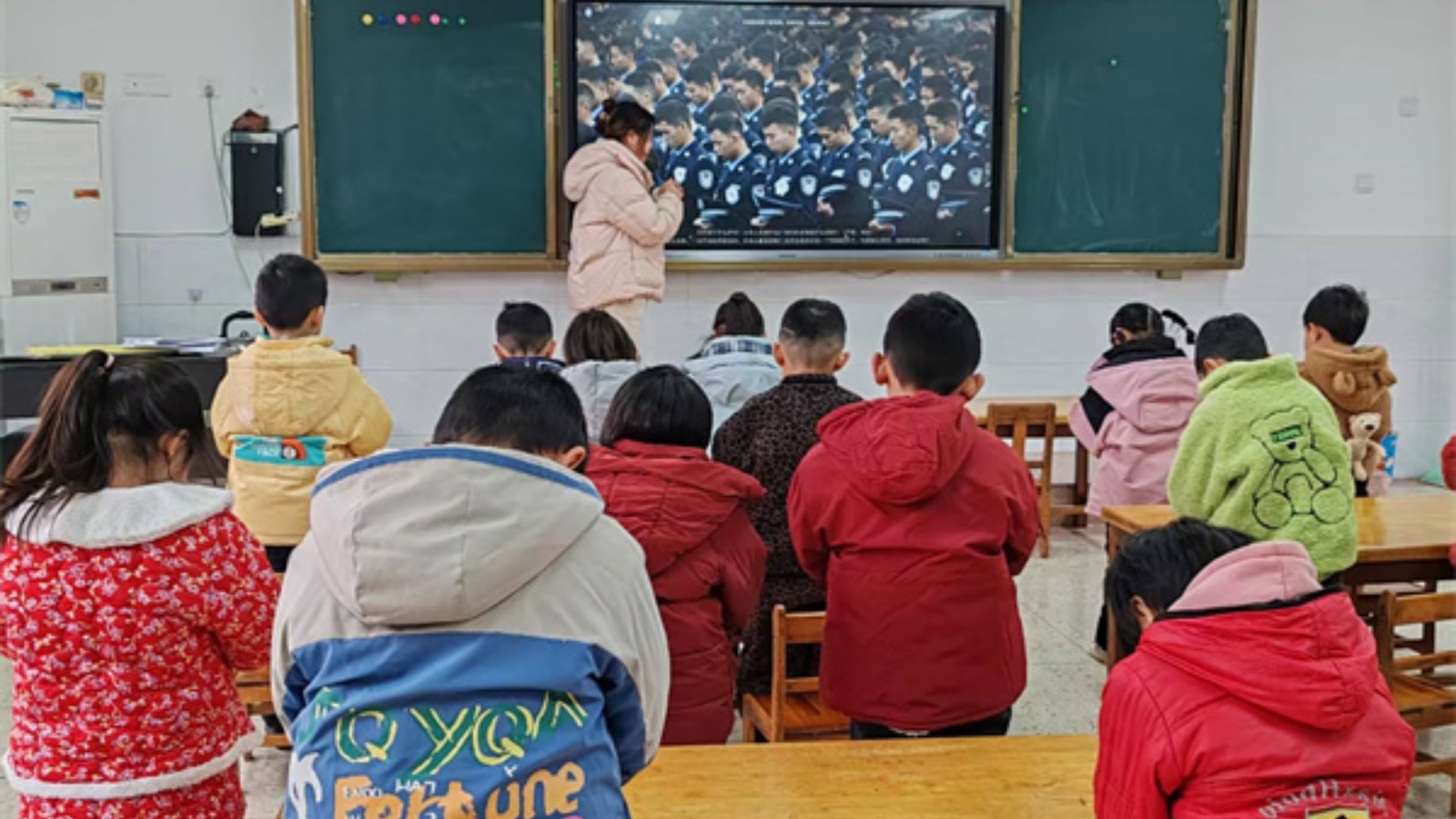 1765680032171381.jpg 02.jpg