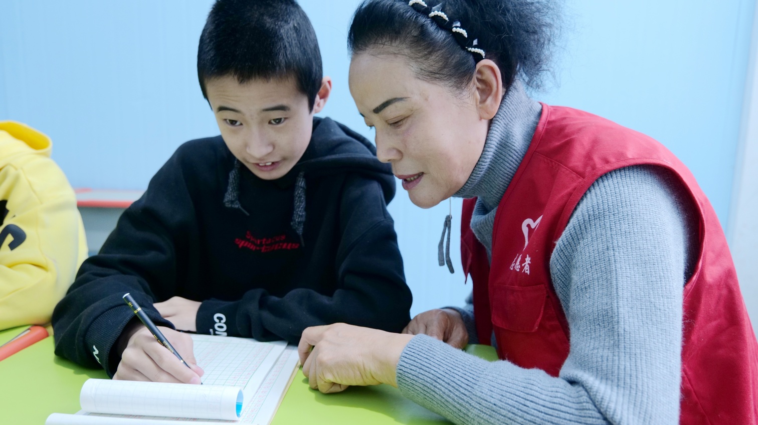 草原蓝哈达协会”双份坚， 双倍暖阳“活动照片5_副本.jpg