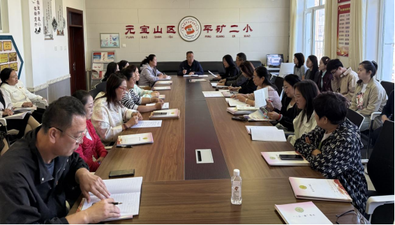 1767753944733633.png 平矿二小开展“寒冬送温暖,关怀润童心”寒假慰问困难儿童活动照片1.png