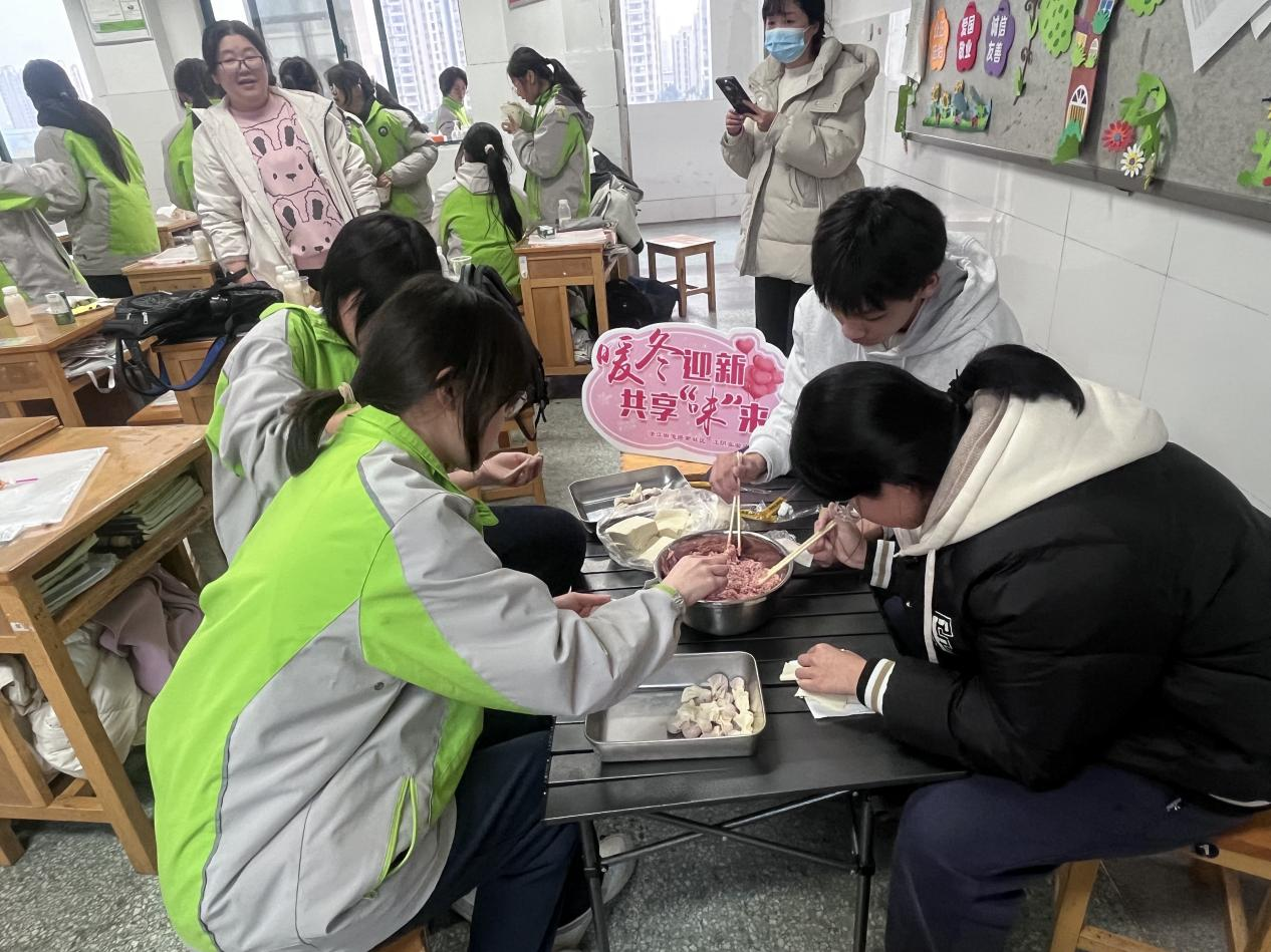 1767762647408097.png 图片1.png塔.png