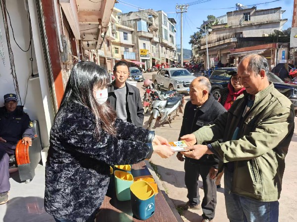 1767937944452445.jpg 宣传现场.jpg