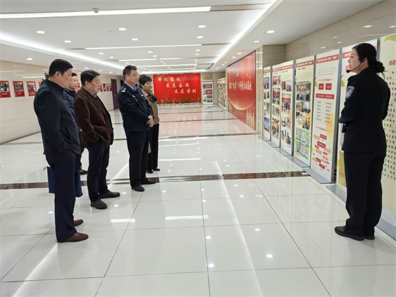 参观句容市公安局关爱工作站图片.png