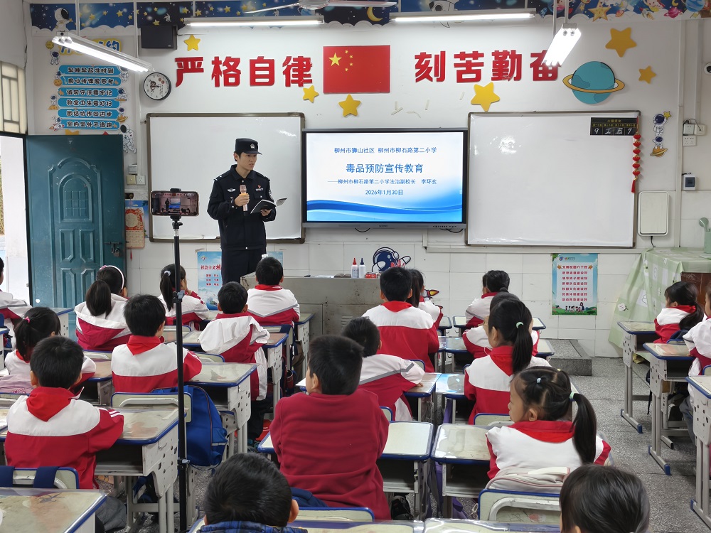开展毒品预防宣传1.jpg