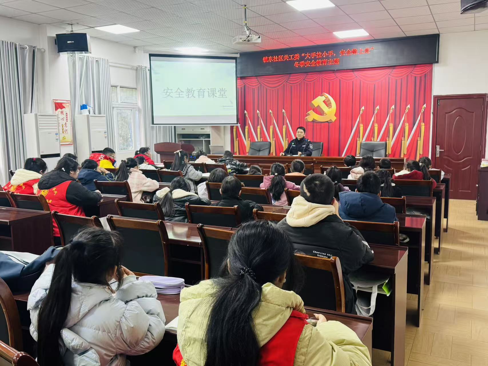 1770183951371180.jpg 1021615664914c30b994f1a1c08fa722.jpg