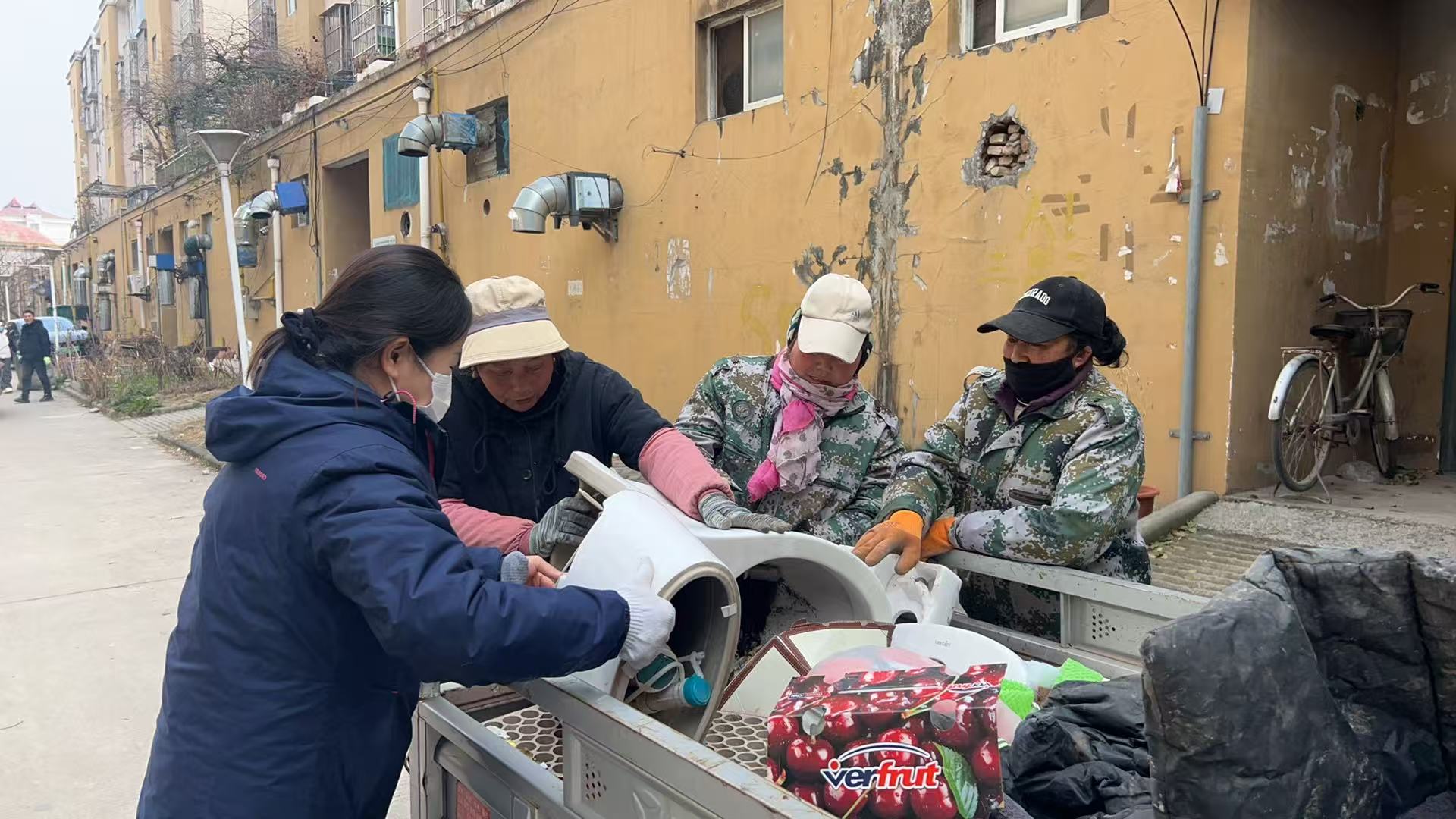 1770192031126233.jpg 9b2c8b63ed7d755f1f6486e145f32469.jpg