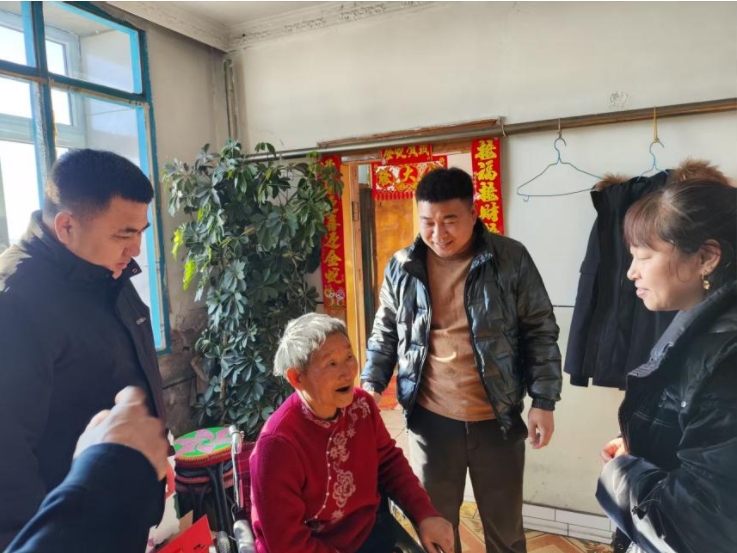 黑龙江省齐齐哈尔市拜泉县龙泉镇关工委组织开展“学雷锋 文明实践我行动”主题活动3.jpg