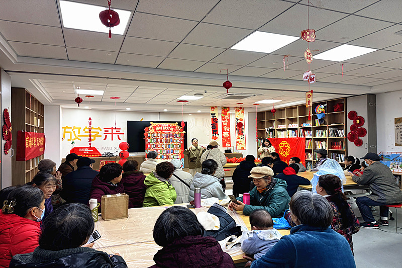 江苏省南京市鼓楼区凤凰街道华阳佳园社区开展“回‘佳’过节?共庆元宵”主题活动(1).jpg