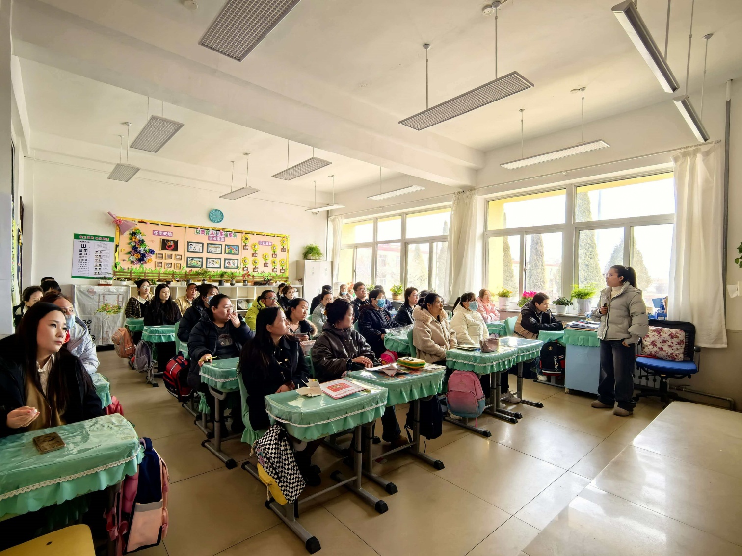 元矿小学关工委关工委助力“尚美润心” 家校共育护苗成长春季期初家长会照片6_副本.jpg