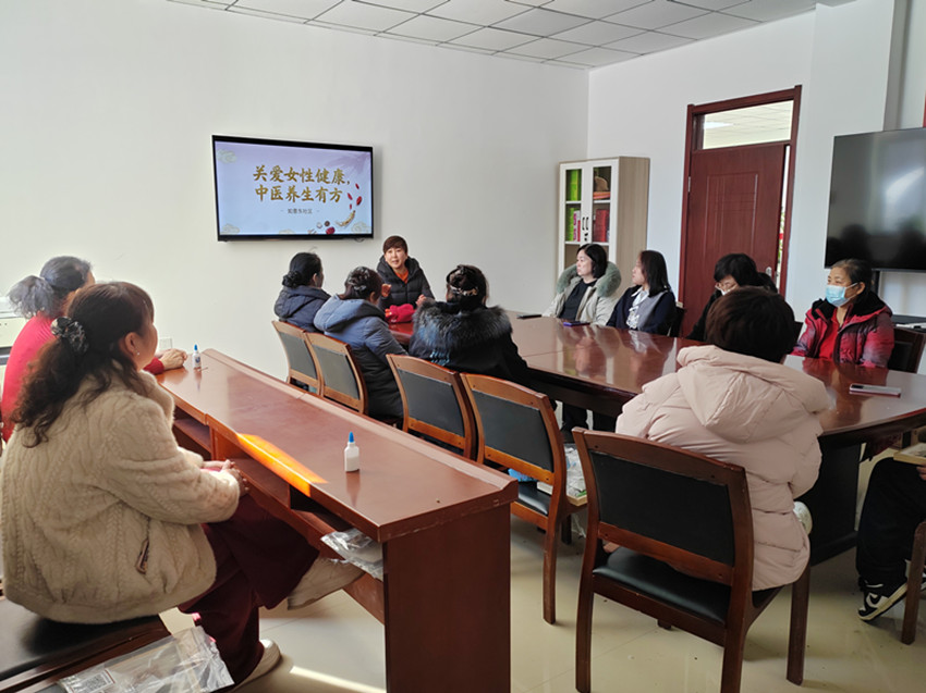 西城街道如意东社区”关爱女性健康，中医养生有方“活动照片3_副本.jpg