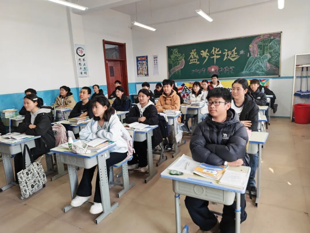 1774391170747349.jpg 黑龙江省齐齐哈尔市拜泉县人民法院关工委开展法治副校长送法进校园活动1.jpg