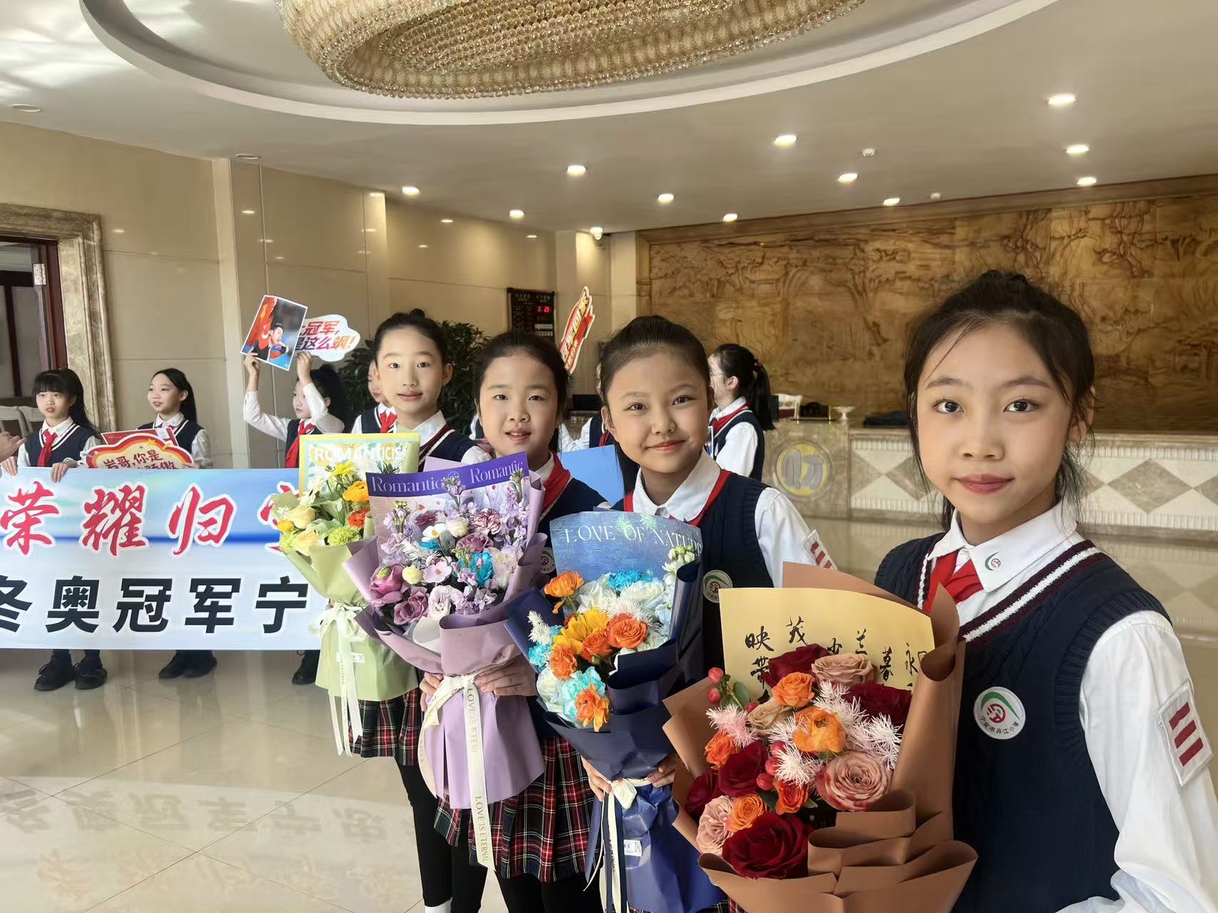 1774398626376469.jpg 1bea4fca8eb84d1f8328f6748f5e4ad8.jpg