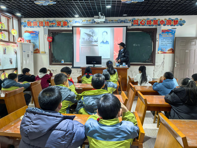 桃源镇关工委开展“讲好红色故事 传承先辈精神”活动2.jpg