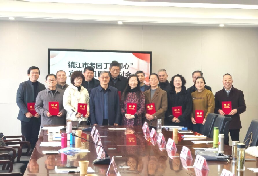 1774532574160894.jpg 504673364e78d3ec52e4337fda349392.jpg