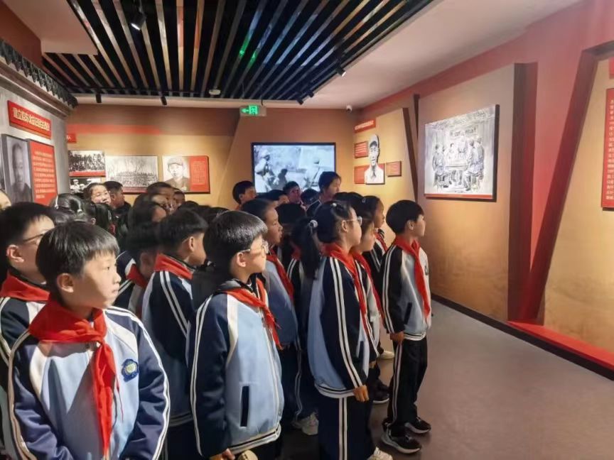 一小纪念馆压2.png