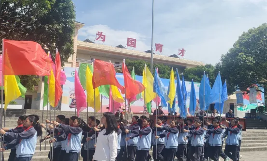 六小运动会1.png