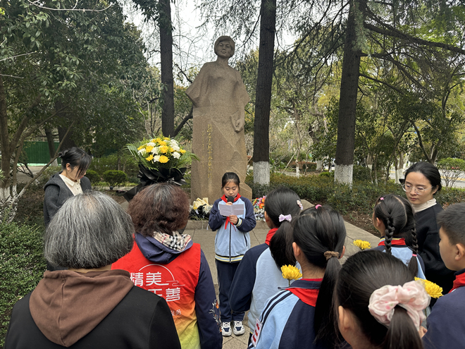 【松陵街道】祭英烈承风骨 传薪火育新人2.jpg