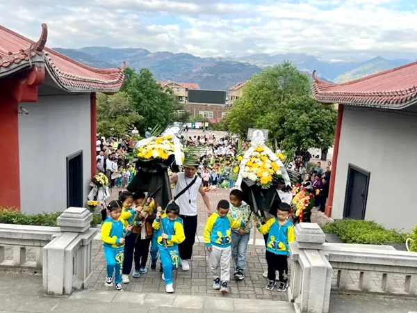 清明祭奠.jpg