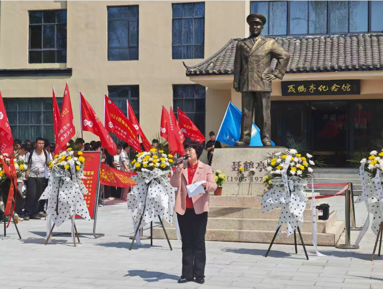 缅怀革命先烈 ，传承红色基因-安徽省阜阳市阜南县关工委联合阜南农林科技学校开展清明祭英烈徒步研学活动4.png