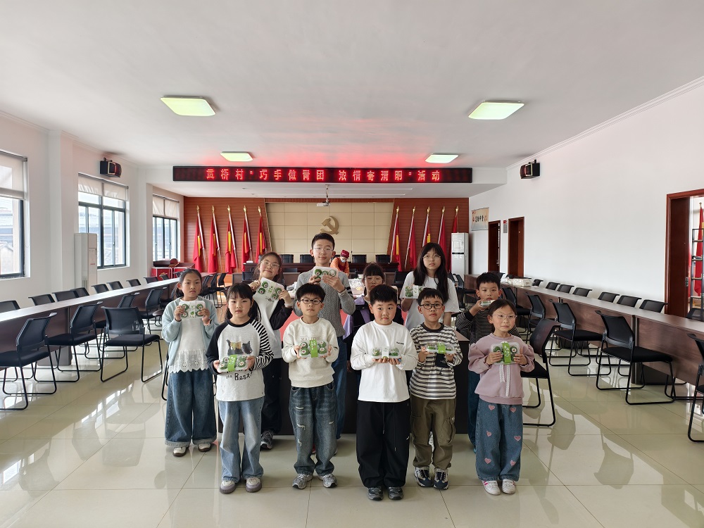 震泽镇各村社区关工委清明活动纪实-贯桥村.jpg