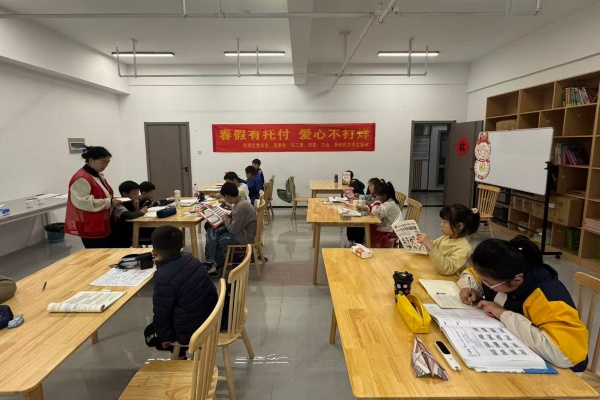 托管2.jpg