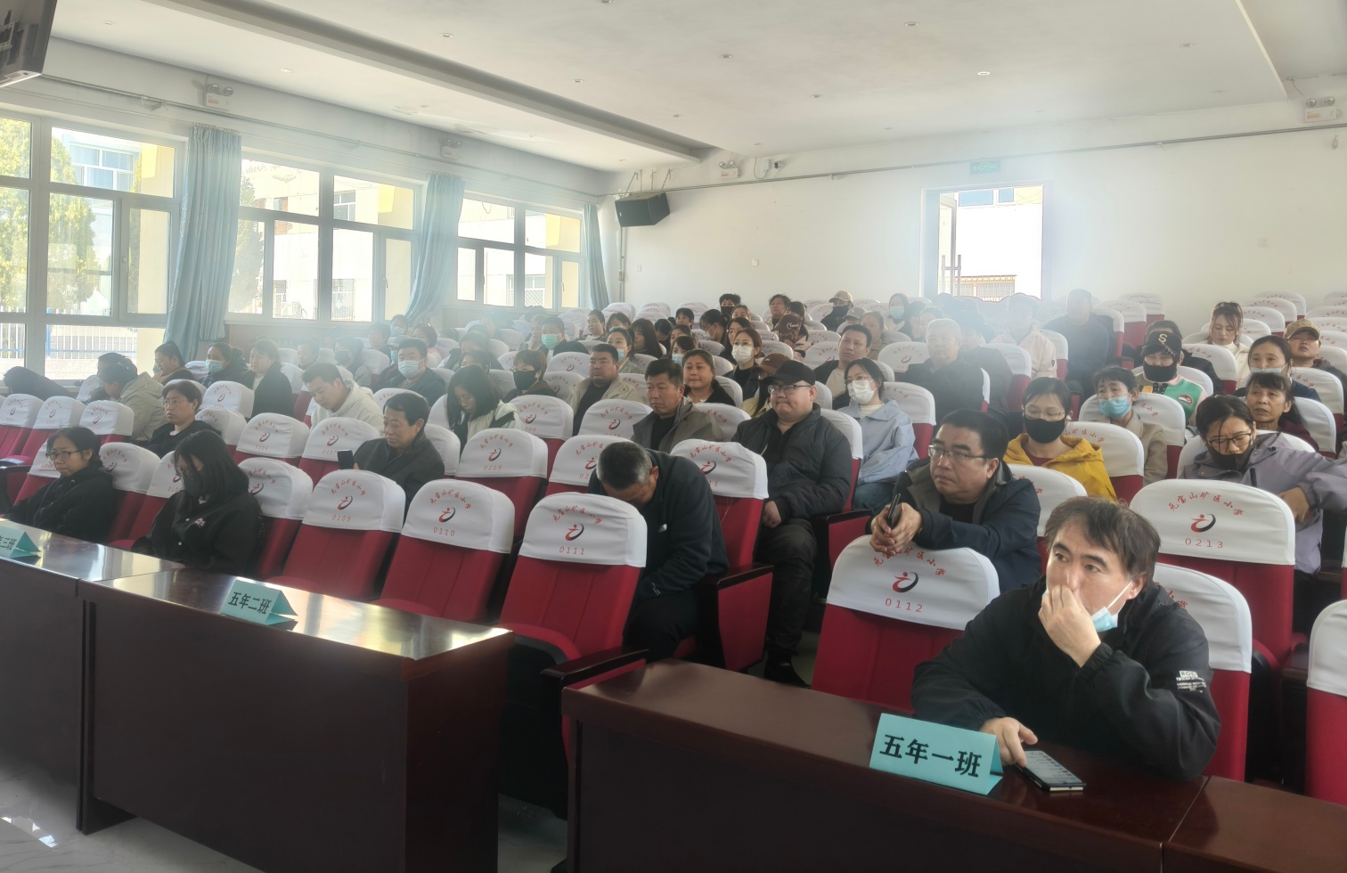 元矿小学“尚美润心育良习，家校携手筑梦想”五年级家长培训照片3_副本.jpg