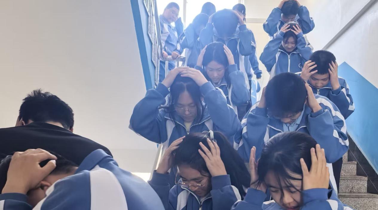 振江防震1.jpg