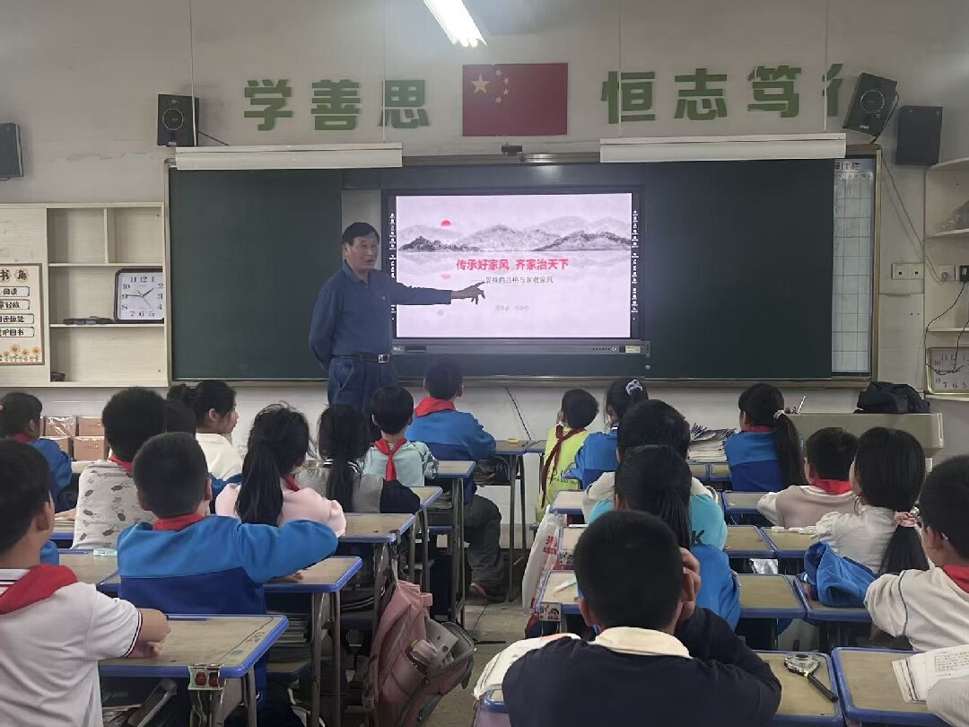 李康宁.jpg