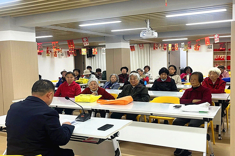 江苏省南京市玄武区梅园新村街道富贵山社区关工委开展《治安管理处罚法》专题法治讲座(2).jpg