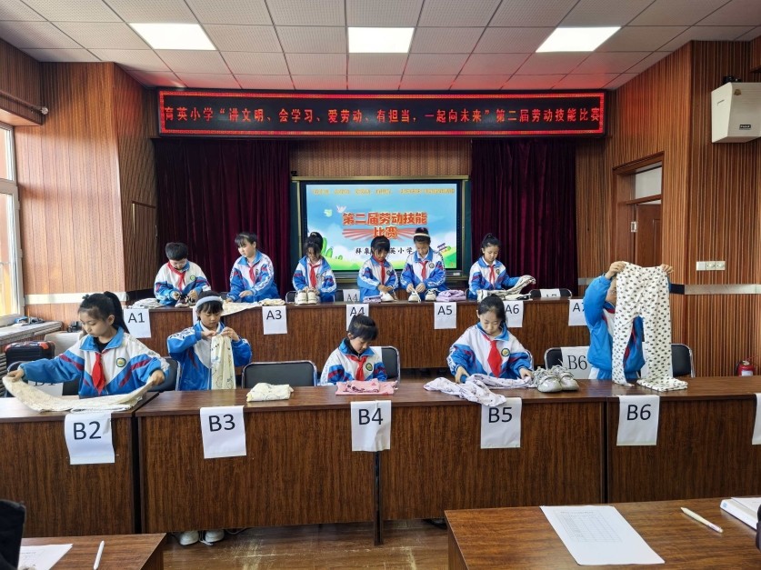 巧手展风采   劳动促成长——黑龙江省齐齐哈尔市拜泉县育英小学关工领导小组举办第二届劳动技能比赛3.jpg