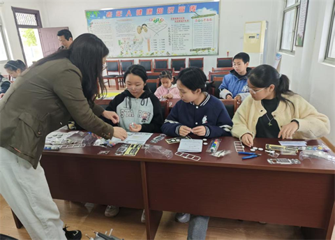 1778055271846769.png 句容茅山风景区举行科普宣讲进辅导站2.png