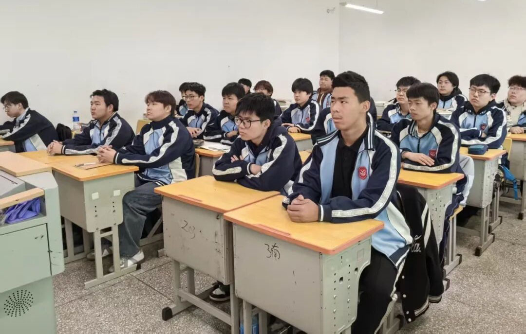 哈一职003.jpg