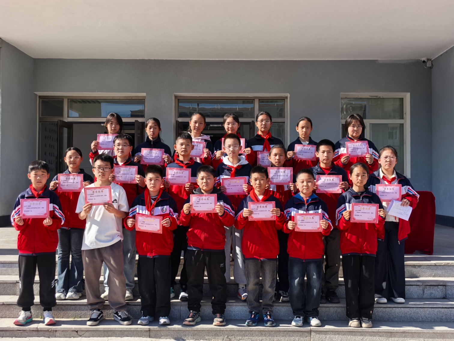 星光小学“活力课间，绳彩飞扬”一分钟班级跳绳比赛活动照片4_副本.jpg