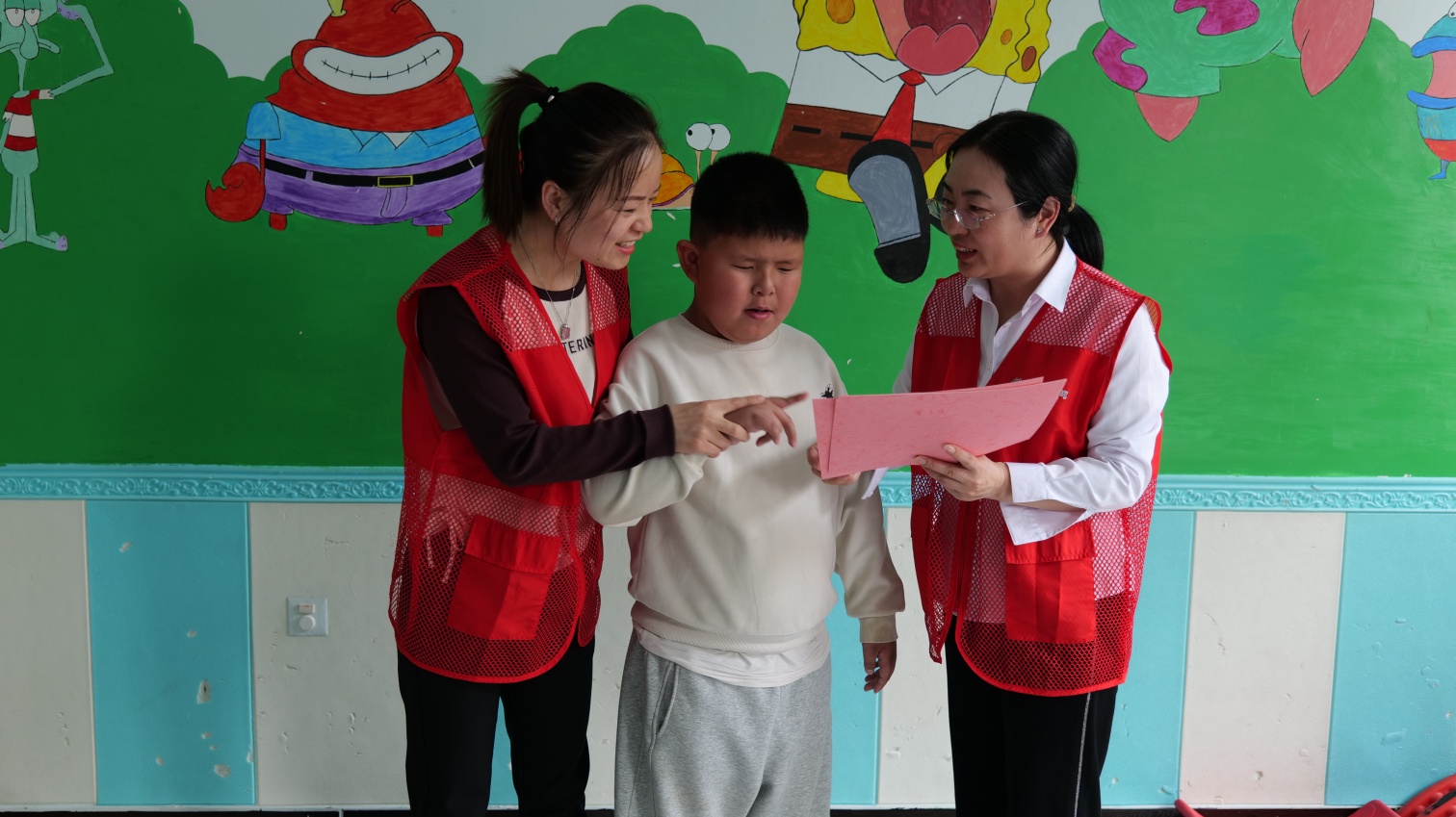 草原兰哈达协会“银发护苗传安全，蓝哈达暖伴成长”活动照片4_副本.jpg