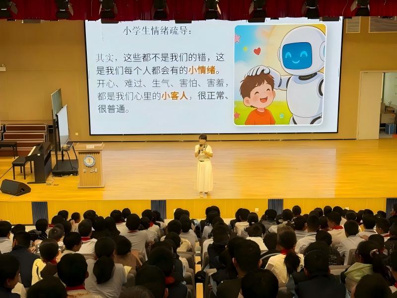 洪萍(1).jpg