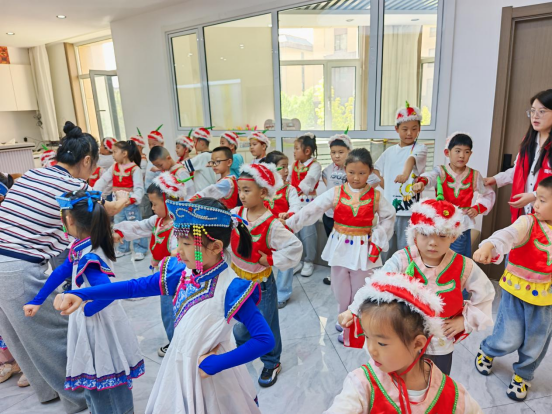 西城街道先进事迹、七幼关工委“寻迹北疆文脉，童筑草原初心”活动照片3.png