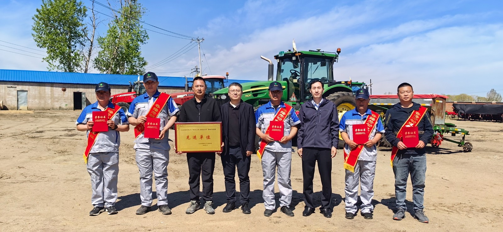 （尖山关工委）凝心聚力实干行.jpg