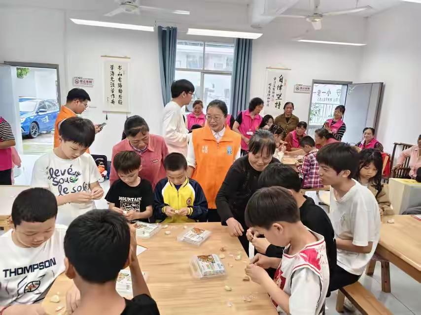 老少同乐.jpg