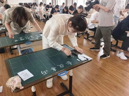 教育局关工委开展教师三笔字比赛1_副本.png