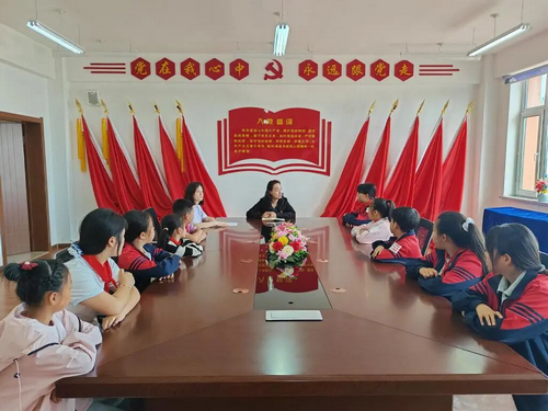 1779938462390488.png 五林镇中心校我与书记校长面对面活动1_副本.png