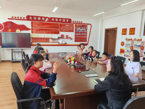 1779938477878897.png 五林镇中心校我与书记校长面对面活动2_副本.png