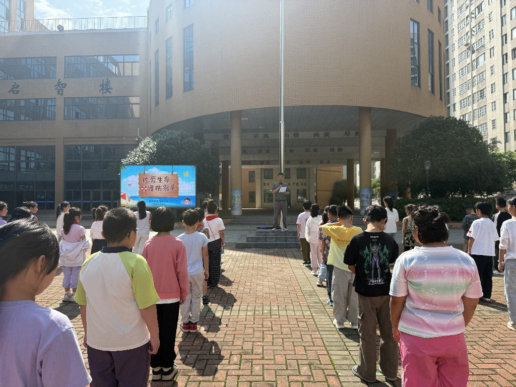 01.jpg