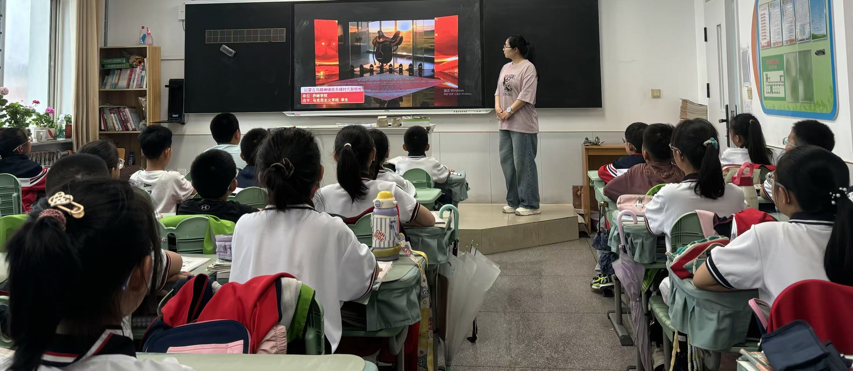 星光小学“弘扬蒙古马精神，争做时代好少年”党员入班宣传活动照片3.jpg