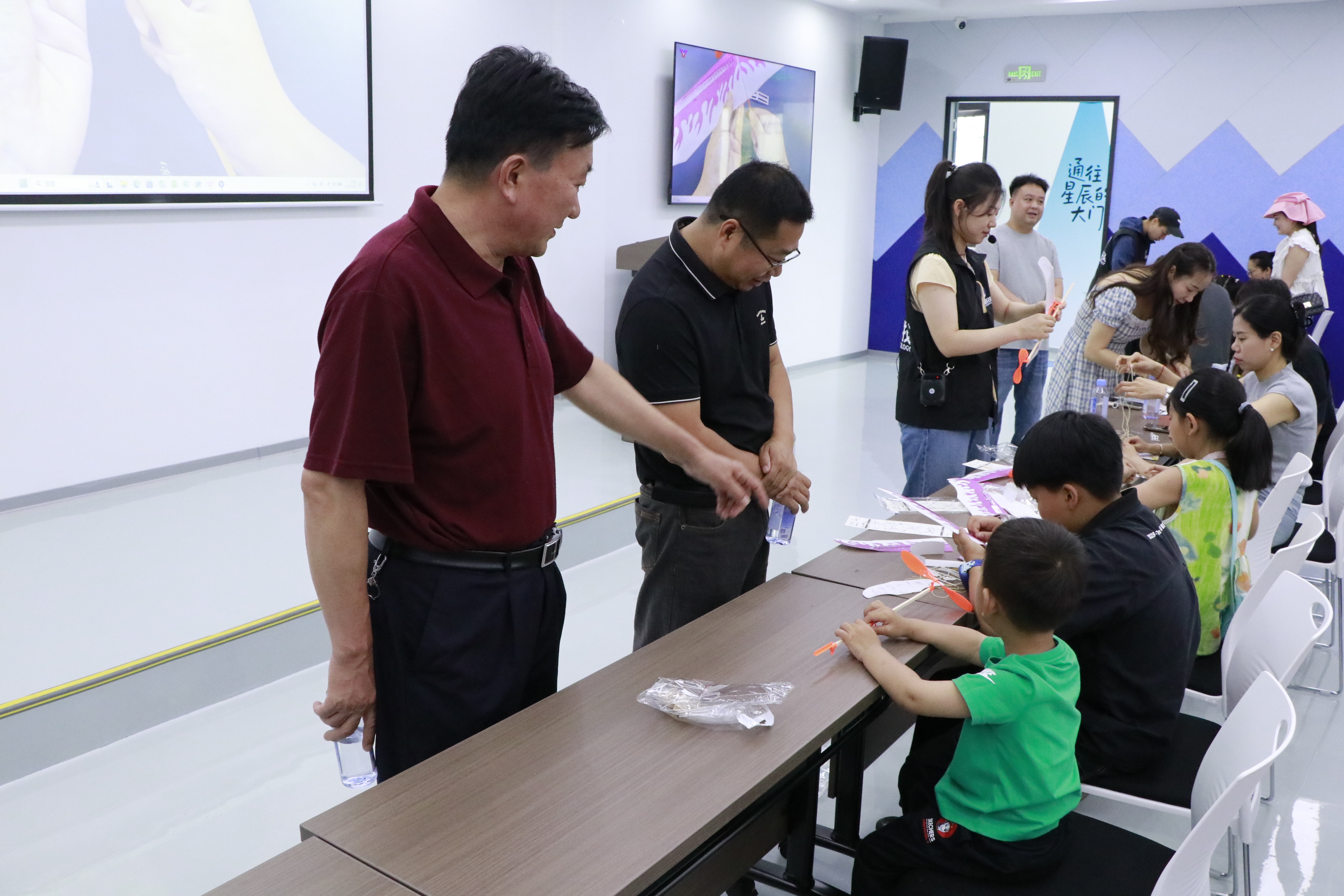 企工委六一.1.jpg