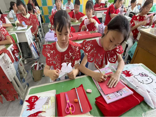 阳明区政协深入基层学校开展调研工作2_副本.png