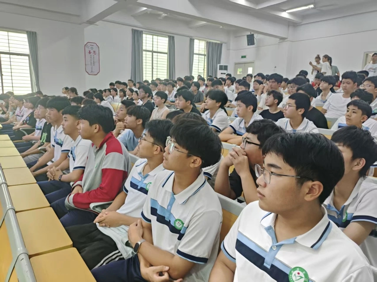 1780712923265041.jpg 20260603安溪老劳模宣讲3.jpg