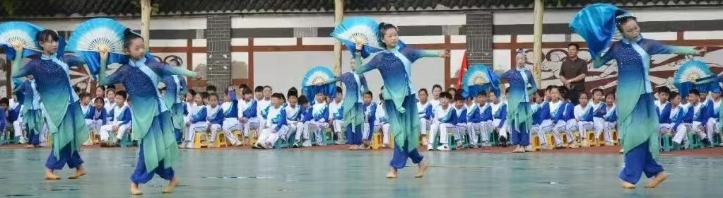 1780796183283577.jpg 02.jpg