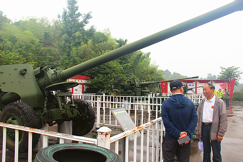 1781142850948007.jpg 玄武区老年体协组织开展国防教育参观活动(4).jpg
